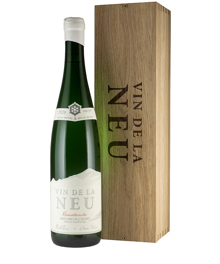 Nicola Biasi Vin de la Neu 2020 white wine bottle with wooden box packaging for fine wine gift