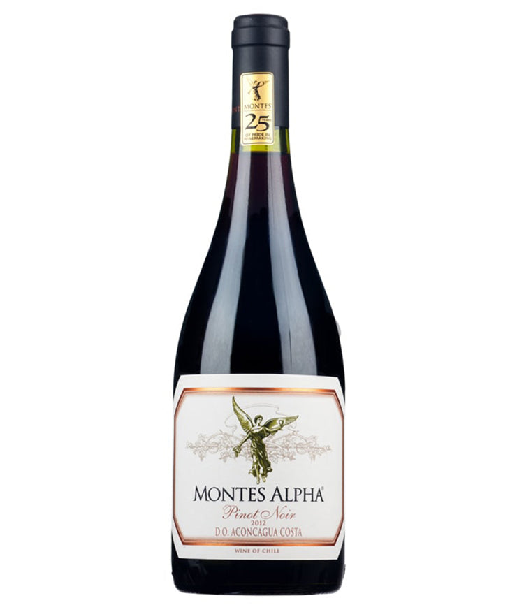Montes Alpha Pinot Noir 2022 red Chilean wine from Aconcagua Valley – wine bottle image